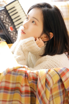美女玉足